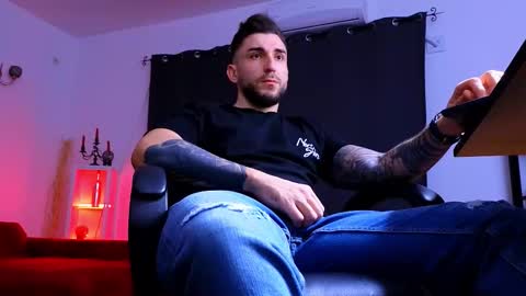 MightyAaron online show from 01.12.26