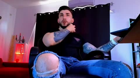 MightyAaron online show from 05.12.26