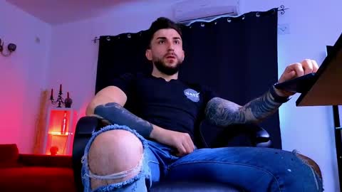 MightyAaron online show from 05.14.26