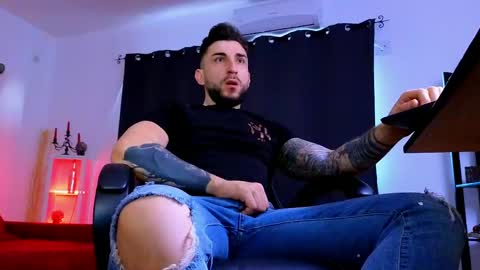 MightyAaron online show from 06.04.26