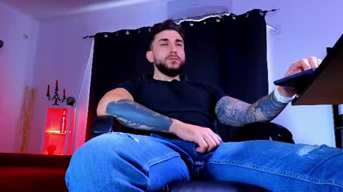 MightyAaron online show from 07.25.26