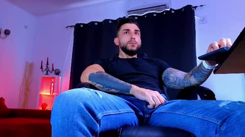 MightyAaron online show from 08.02.26