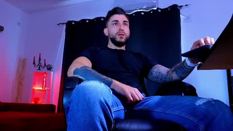 MightyAaron online show from 08.03.26