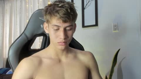 Miguel Hernandez online show from 02.18.25