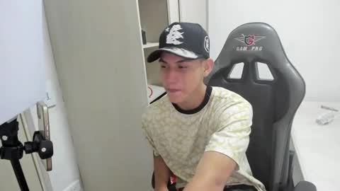 Miguel Hernandez online show from 11.16.25