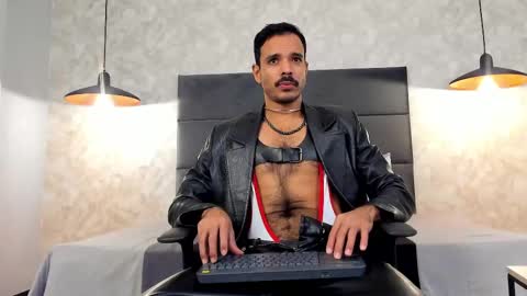 miguelsanfrancisco online show from 11.02.25