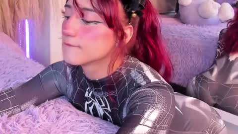 Snapshot of miia__baker chatting on 02.09.25 online show from 02.09.25