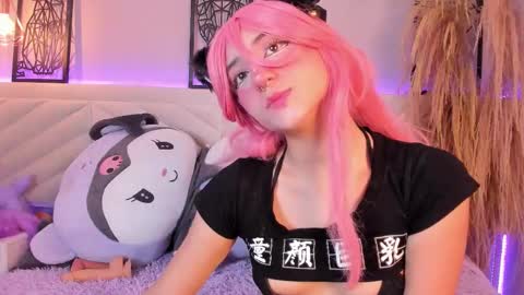 Snapshot of miia__baker chatting on 02.10.25 online show from 02.10.25