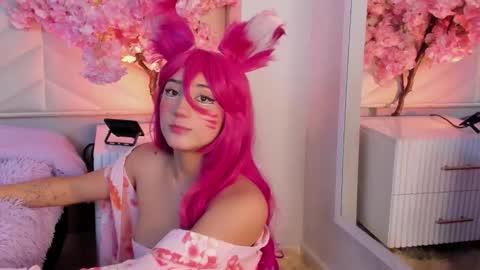 Snapshot of miia__baker chatting on 10.03.25 online show from 10.03.25