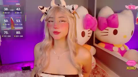 Snapshot of miia__baker chatting on 01.12.26 online show from 01.12.26