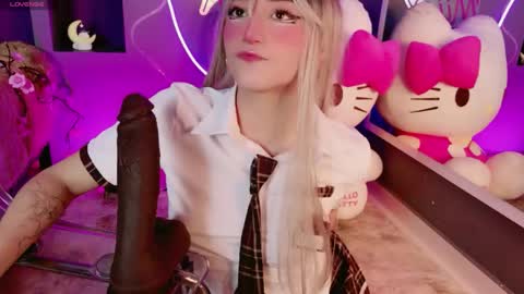   online show from 04.25.26