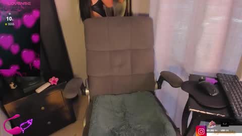 Snapshot of miia_bratz chatting on 10.02.25 miia_bratz online show from 10.02.25