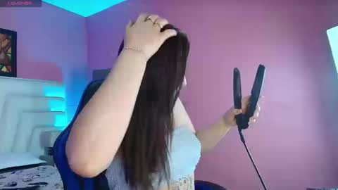 Snapshot of miia_paris chatting on 03.12.26 Miia Paris online show from 03.12.26