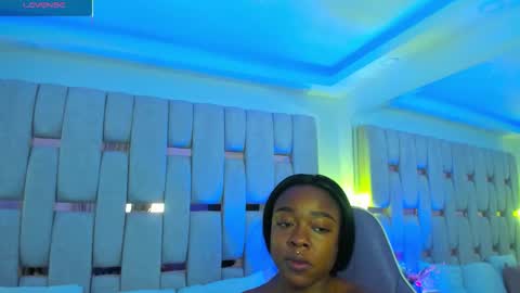 Miia Schwarz  online show from 02.05.26