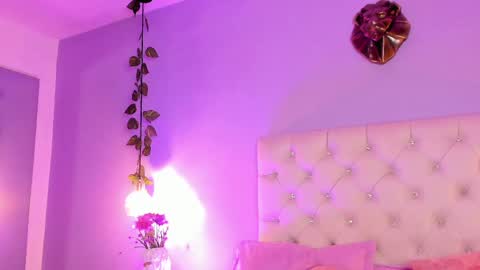 Mia online show from 03.02.25