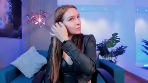 Miia 3 online show from 02.25.26