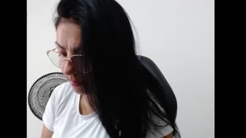 miia_teylorr online show from 02.01.25