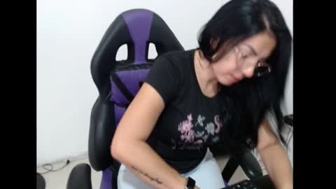 miia_teylorr online show from 02.03.25