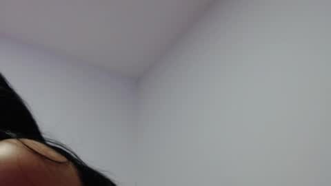 miia_teylorr online show from 03.06.25