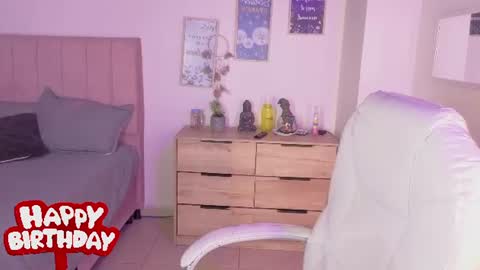 Snapshot of miia_thompson_1 chatting on 06.26.26 M I I A online show from 06.26.26