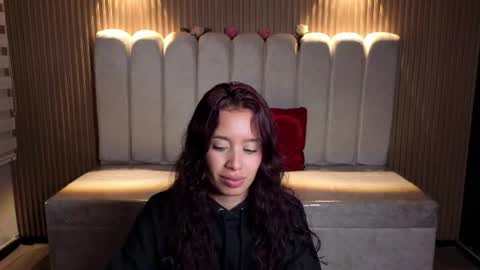 miiaa_evans1 online show from 06.11.26