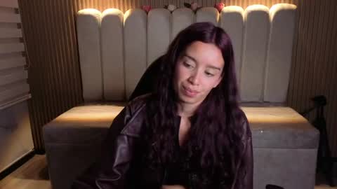 Snapshot of miiaa_evans1 chatting on 07.11.26 miiaa_evans1 online show from 07.11.26