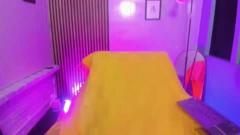 miilu  online show from 03.19.26