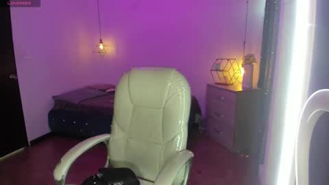 Snapshot of miiss_greyy chatting on 09.13.25 miiss_greyy online show from 09.13.25