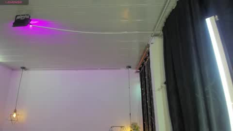 Snapshot of miiss_greyy chatting on 09.16.25 miiss_greyy online show from 09.16.25