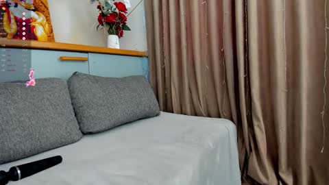 miissblonde online show from 10.14.25