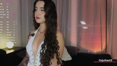   online show from 04.25.26