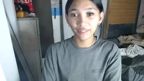 Snapshot of mika_cora chatting on 06.21.26 MIKA online show from 06.21.26