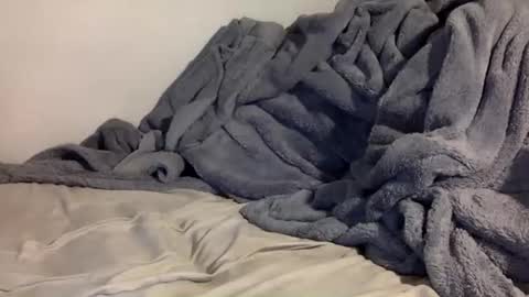 mika_hanma online show from 11.22.25