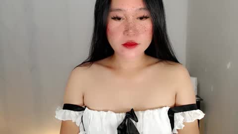 Snapshot of mika_oka chatting on 03.18.26 Hi im Avah online show from 03.18.26