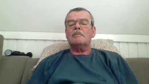 mikael42 online show from 04.24.26