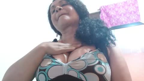 Snapshot of mikaela_lovee chatting on 02.14.26 Mikaela online show from 02.14.26