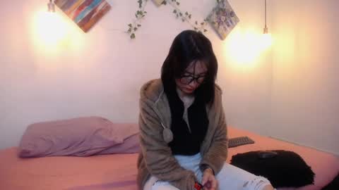 Snapshot of mikaza_akerman chatting on 05.27.26 mikaza online show from 05.27.26