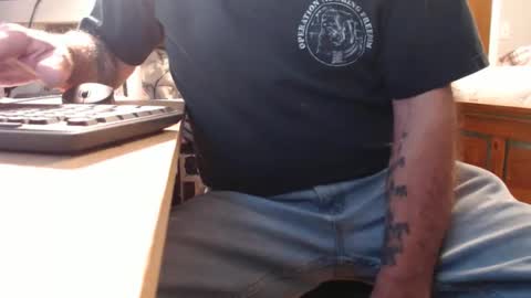 Snapshot of mike694fun chatting on 03.19.26 mike694fun online show from 03.19.26