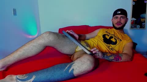 Snapshot of mike__horny chatting on 02.02.26 Mike online show from 02.02.26