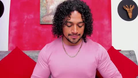   online show from 01.05.25