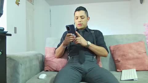 Im Mike online show from 02.05.26