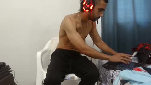 mike_leonrey22 online show from 11.15.25