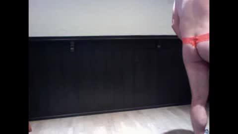 Snapshot of mikedriner21 chatting on 10.15.25 mikedriner online show from 10.15.25