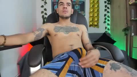 mikee_scooth online show from 12.19.24