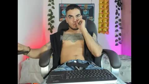 mikee_scooth online show from 01.25.25