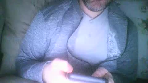 Snapshot of mikehockishuge9 chatting on 01.07.25 mikehockishuge9 online show from 01.07.25