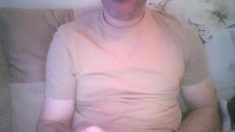 Snapshot of mikehockishuge9 chatting on 01.12.25 mikehockishuge9 online show from 01.12.25