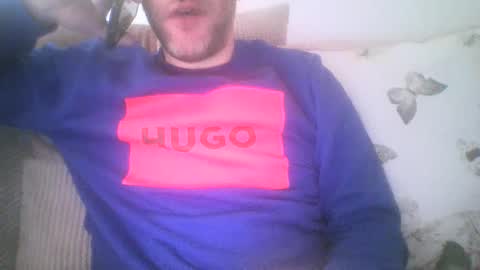 Snapshot of mikehockishuge9 chatting on 02.02.25 mikehockishuge9 online show from 02.02.25