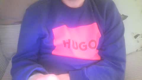 Snapshot of mikehockishuge9 chatting on 02.14.25 mikehockishuge9 online show from 02.14.25