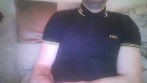 Snapshot of mikehockishuge9 chatting on 02.20.25 mikehockishuge9 online show from 02.20.25